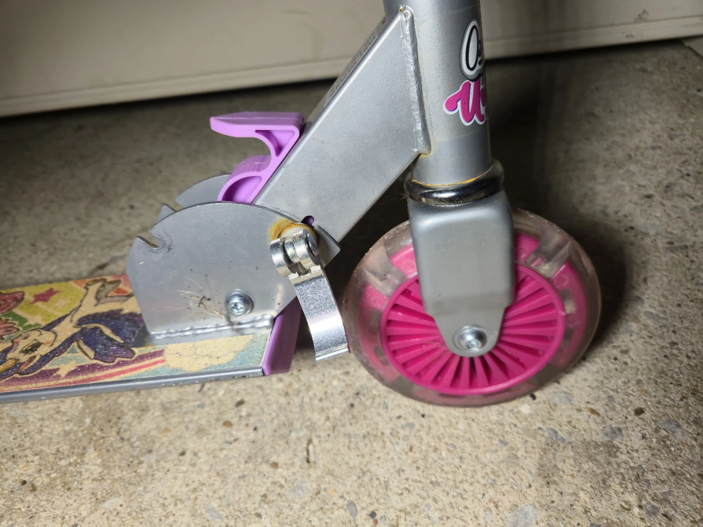 Ozbozz Unicorn Kids Light-Up Folding Scooter - photo 4