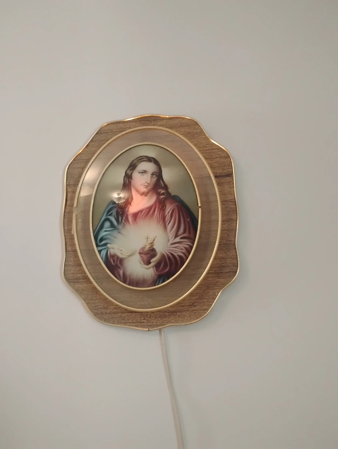 Vintage Sacred Heart of Jesus Lighted Wall Picture