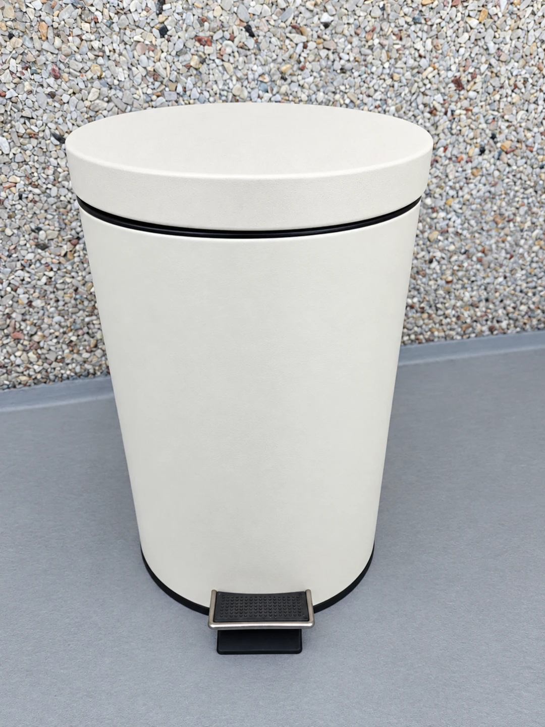 Cream Pedal Trash Bin