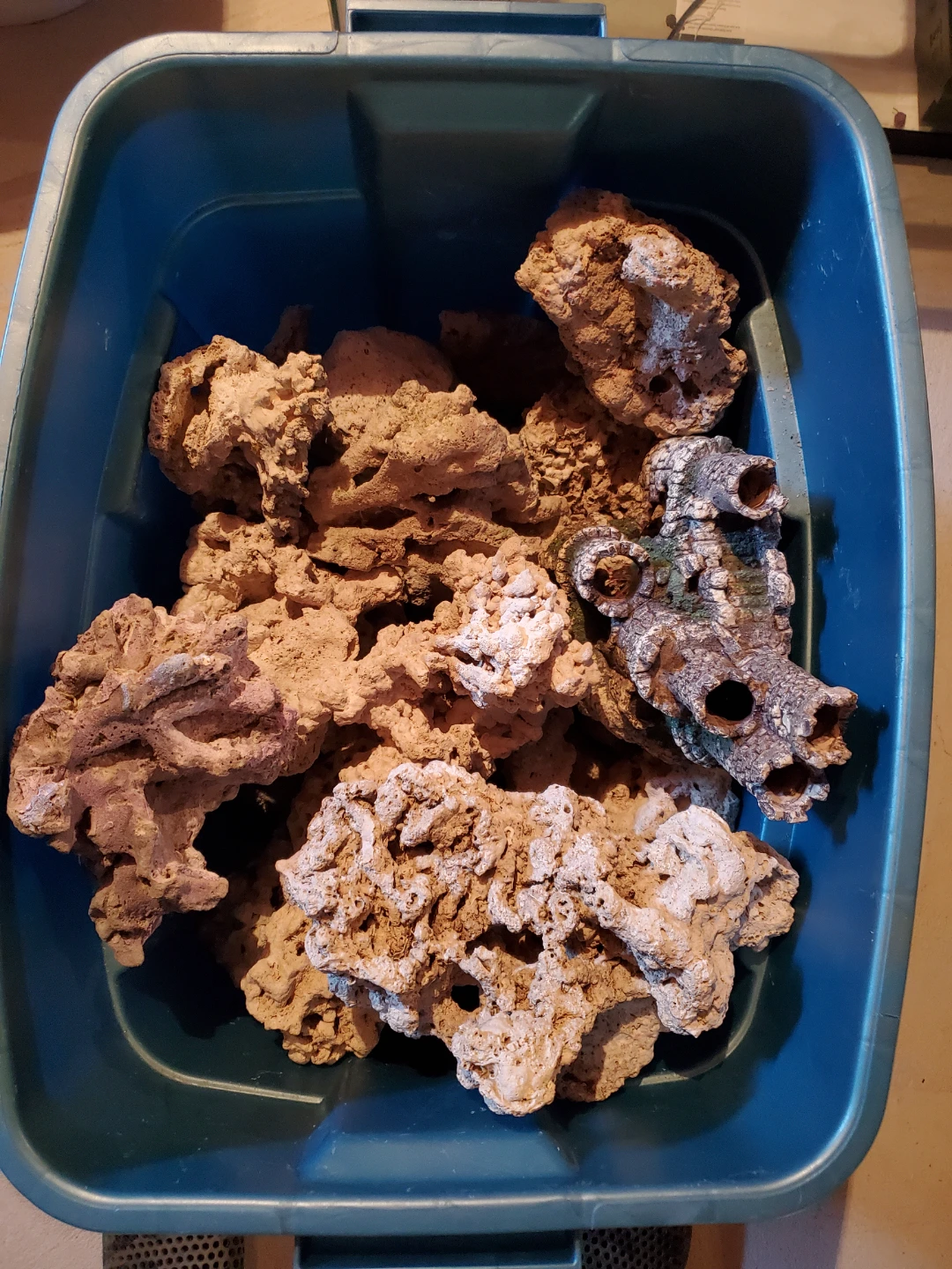 Aquarium Decor Rocks and Castle