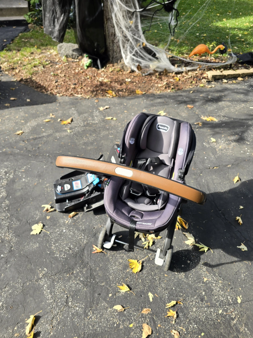 Evenflo Shyft DualRide Stroller and Infant Car Seat - photo 2