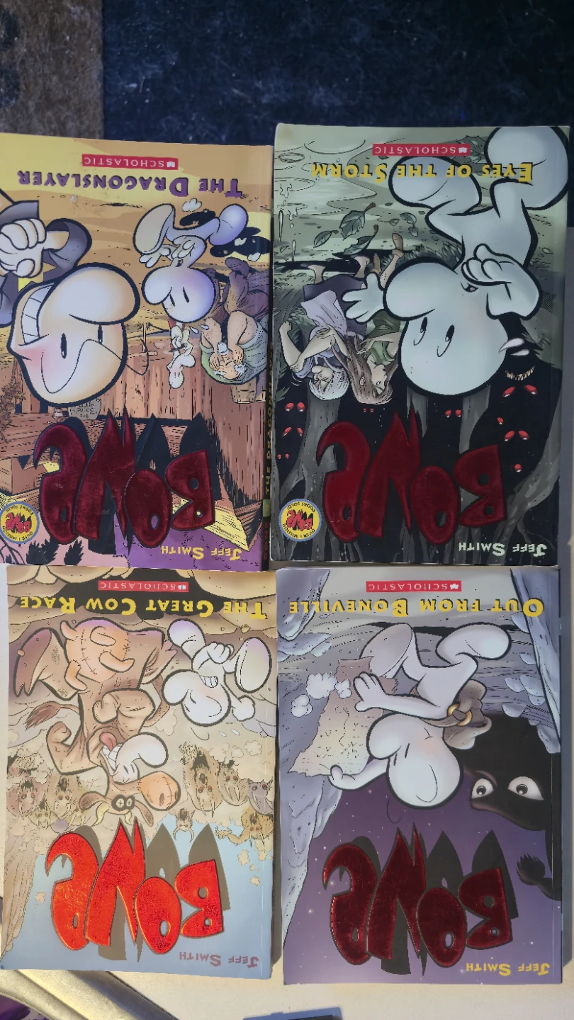 Bone Graphic Novel Collection (11 Books) - photo 3