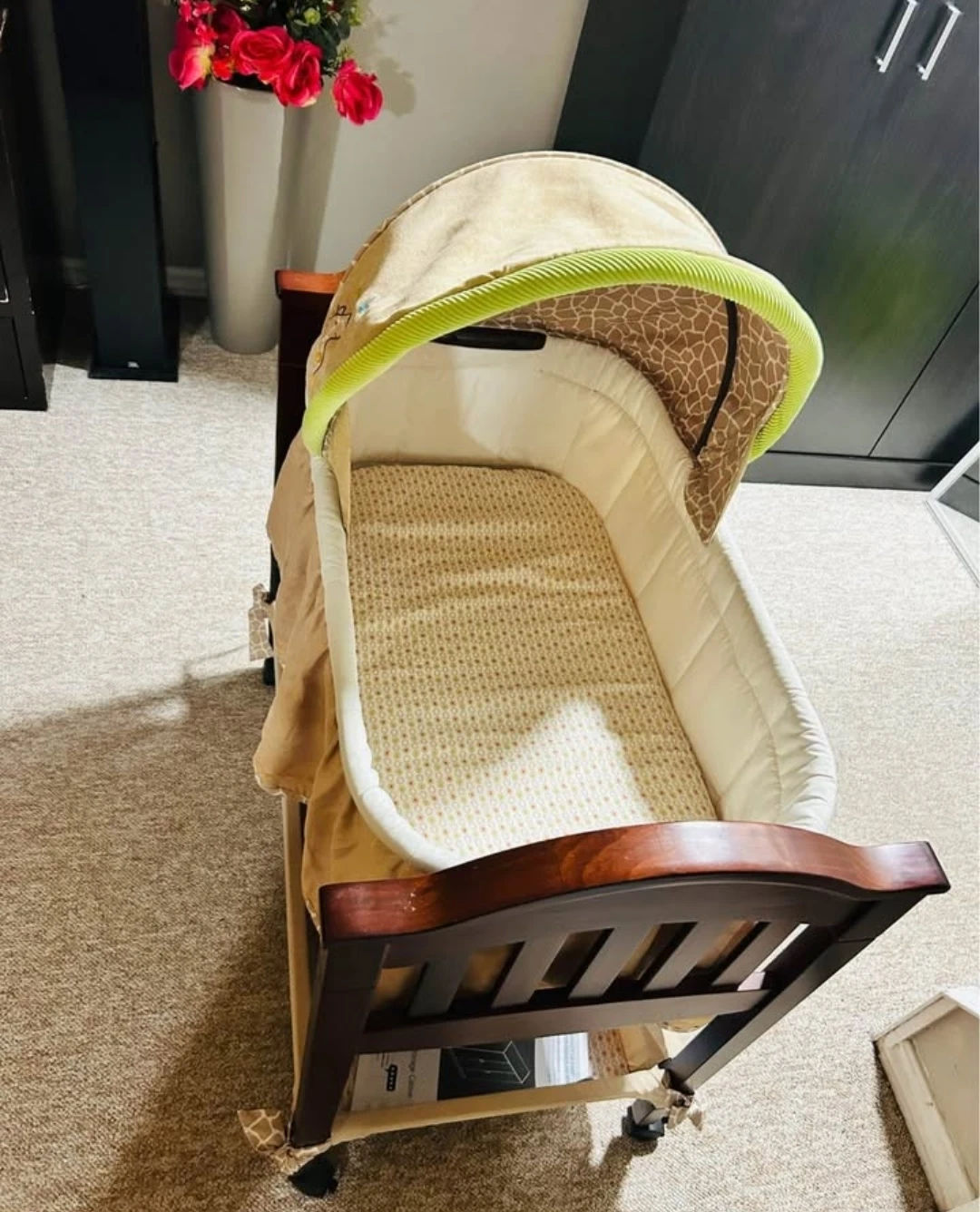 Carter's Baby Bassinet / crib - photo 3