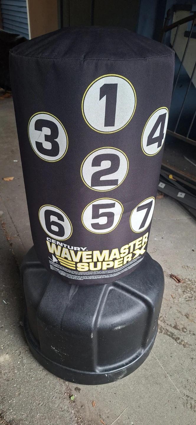 Century Wavemaster Super X Punching Bag - photo 2