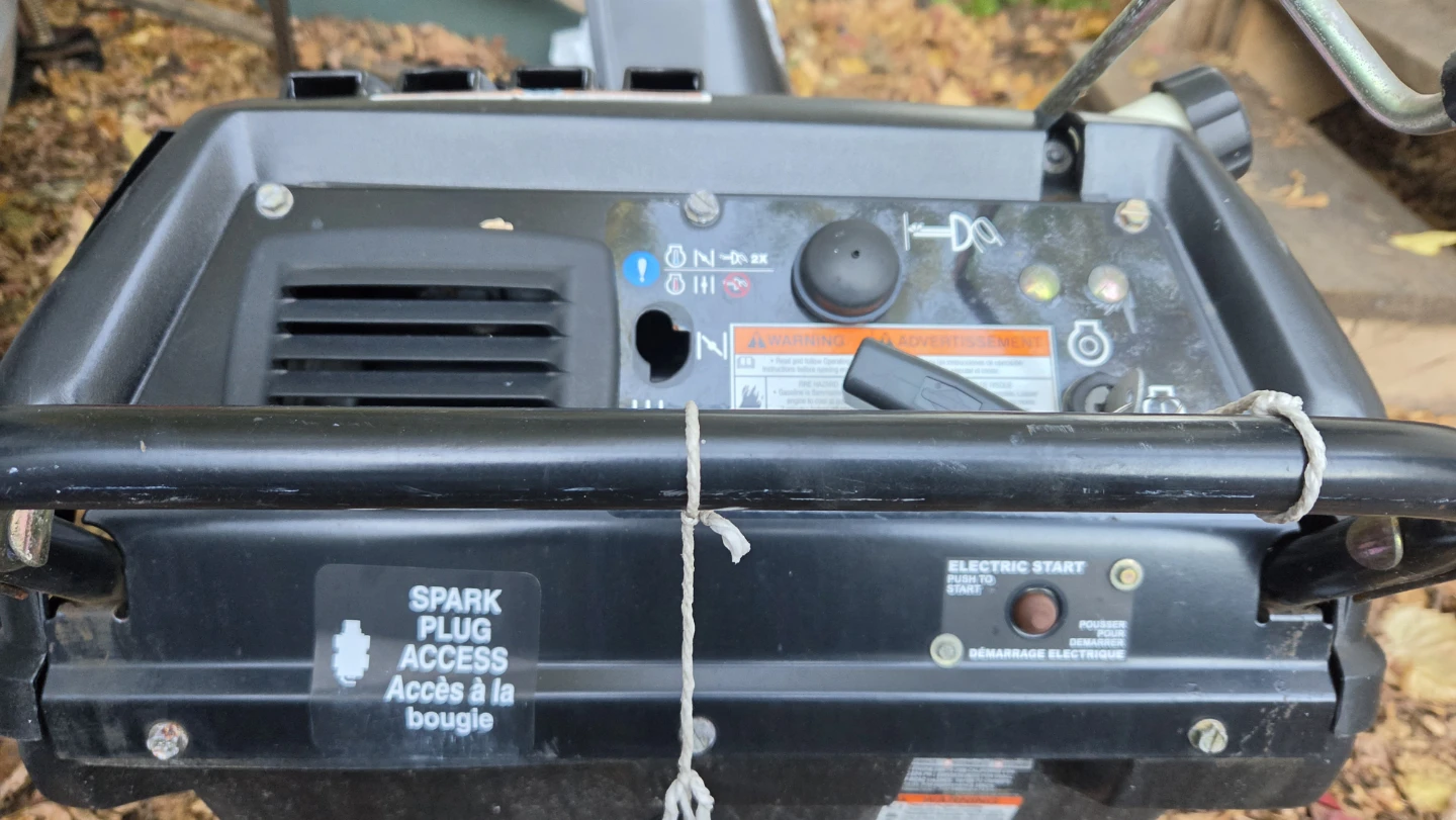Briggs and Stratton snow blower for parts