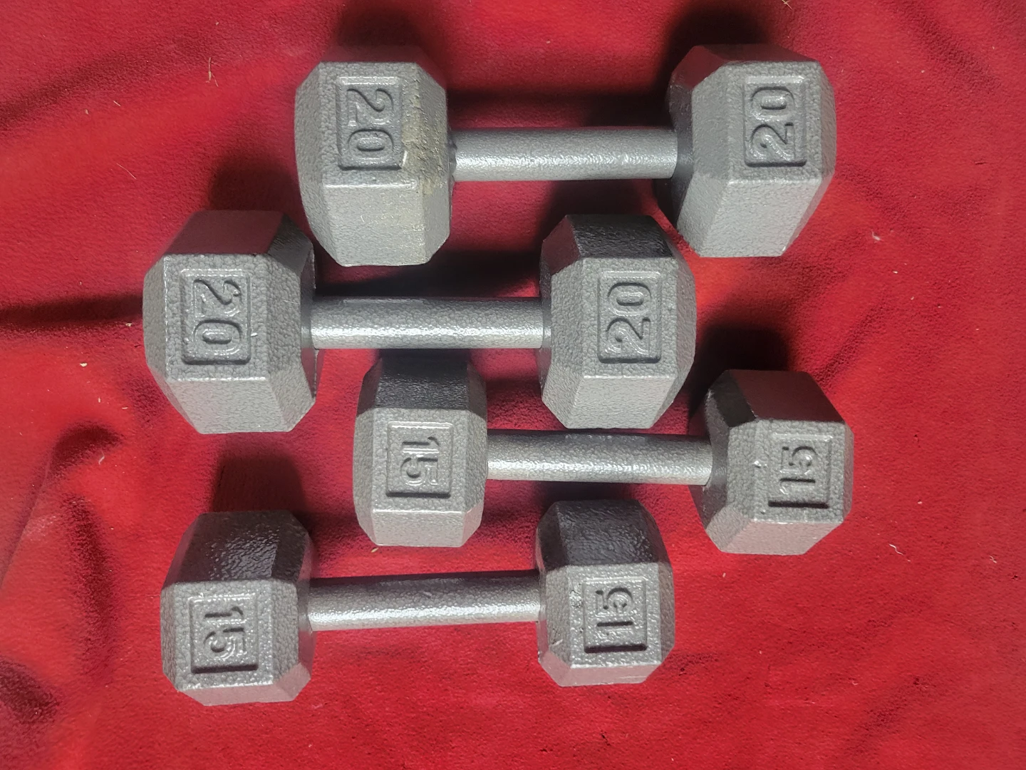 SETS OF 15s. 20s HEXHEAD. DUMBBELLS. TOTAL 70LBs