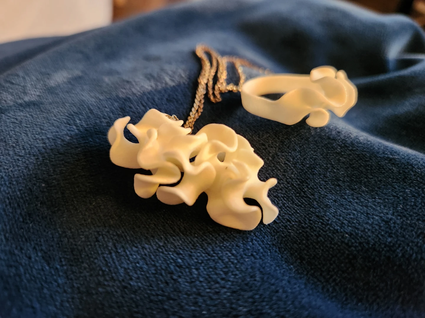 Floraform flora pendant and ring - photo 3