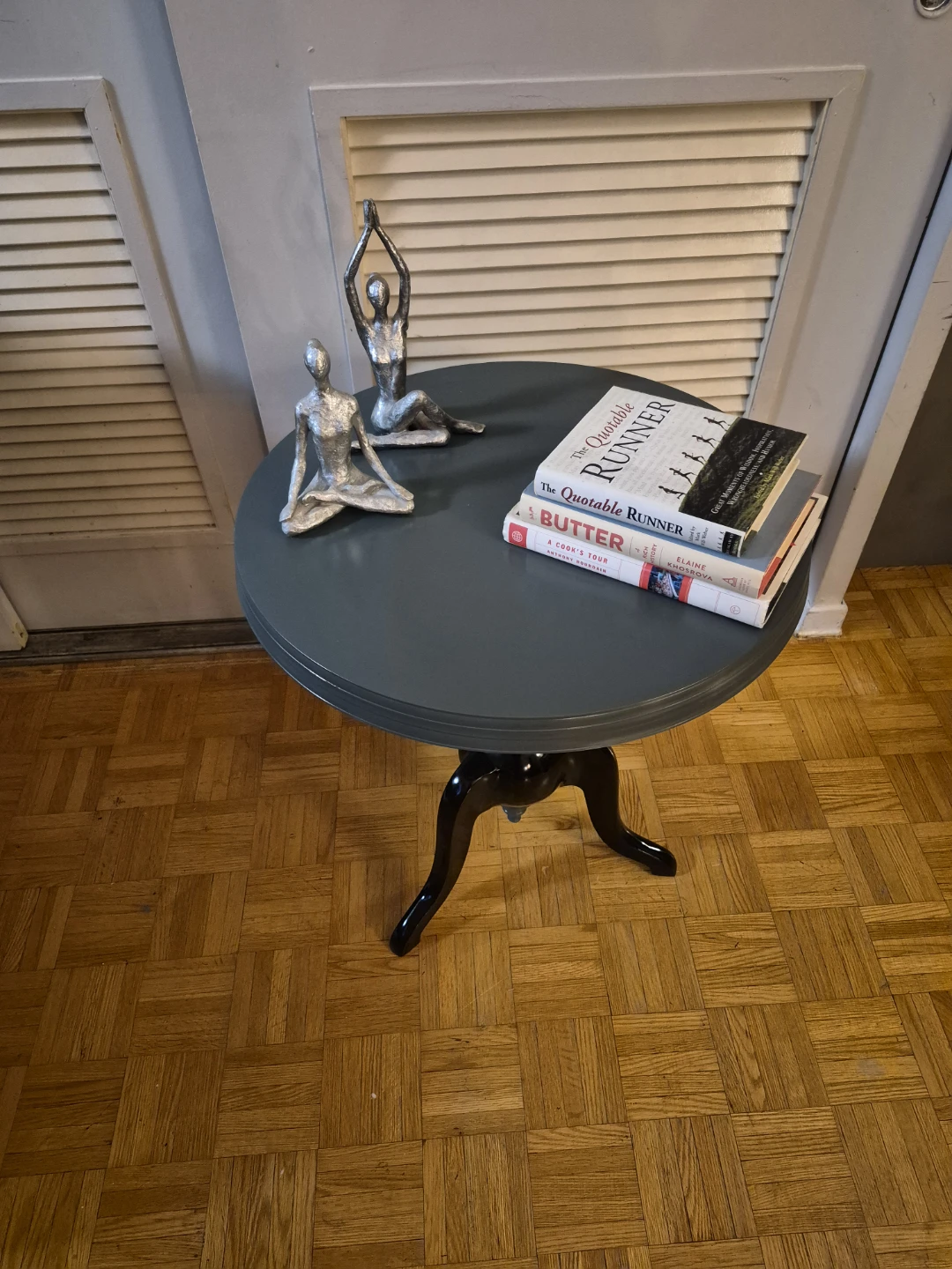 Round Accent Table - photo 3