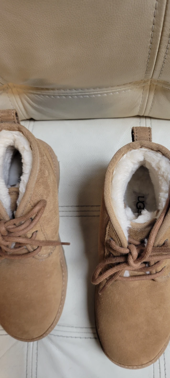 UGG neumel  Suede Lace-Up Boots sz kids 4 / women's  6 brand new - photo 2