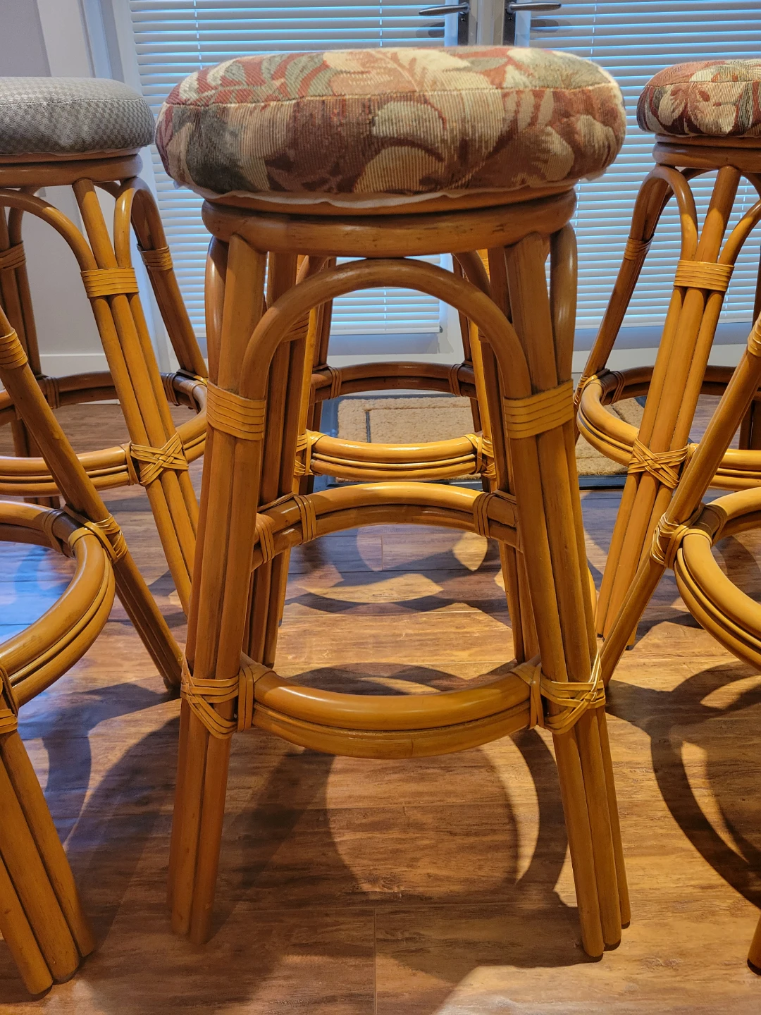 Set of 6 Rattan Bar Stools - photo 3