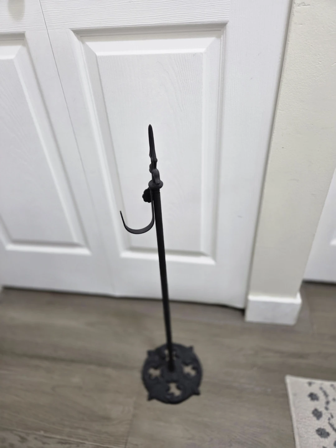 Black Wrought Iron Ornament Display Stand - photo 2
