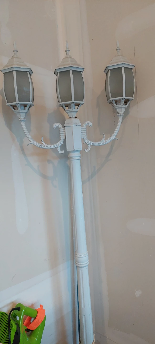 Three-Light Street Lamp Floor Lamp - photo 3
