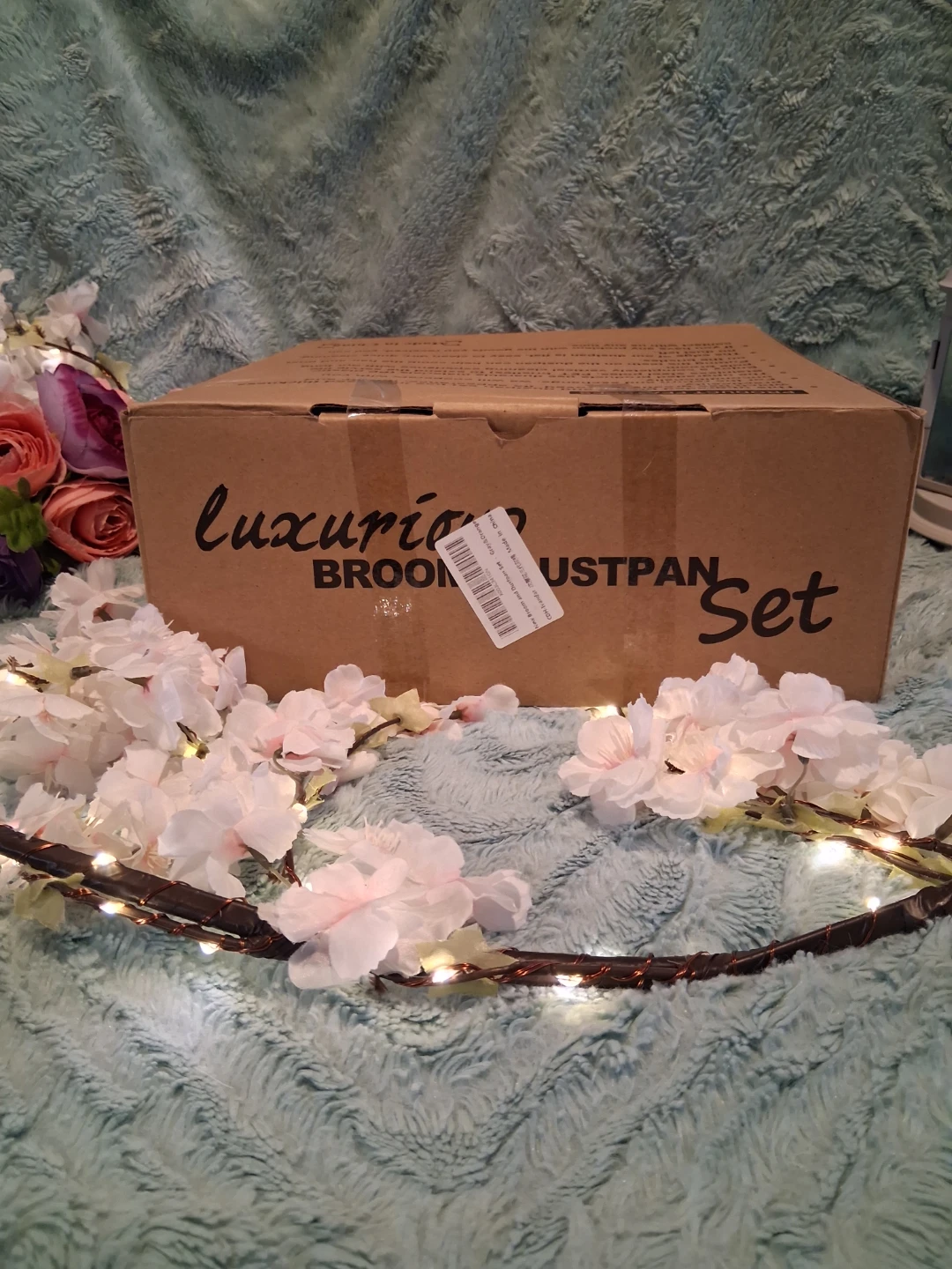 Luxurious Broom and Dustpan Set - photo 2