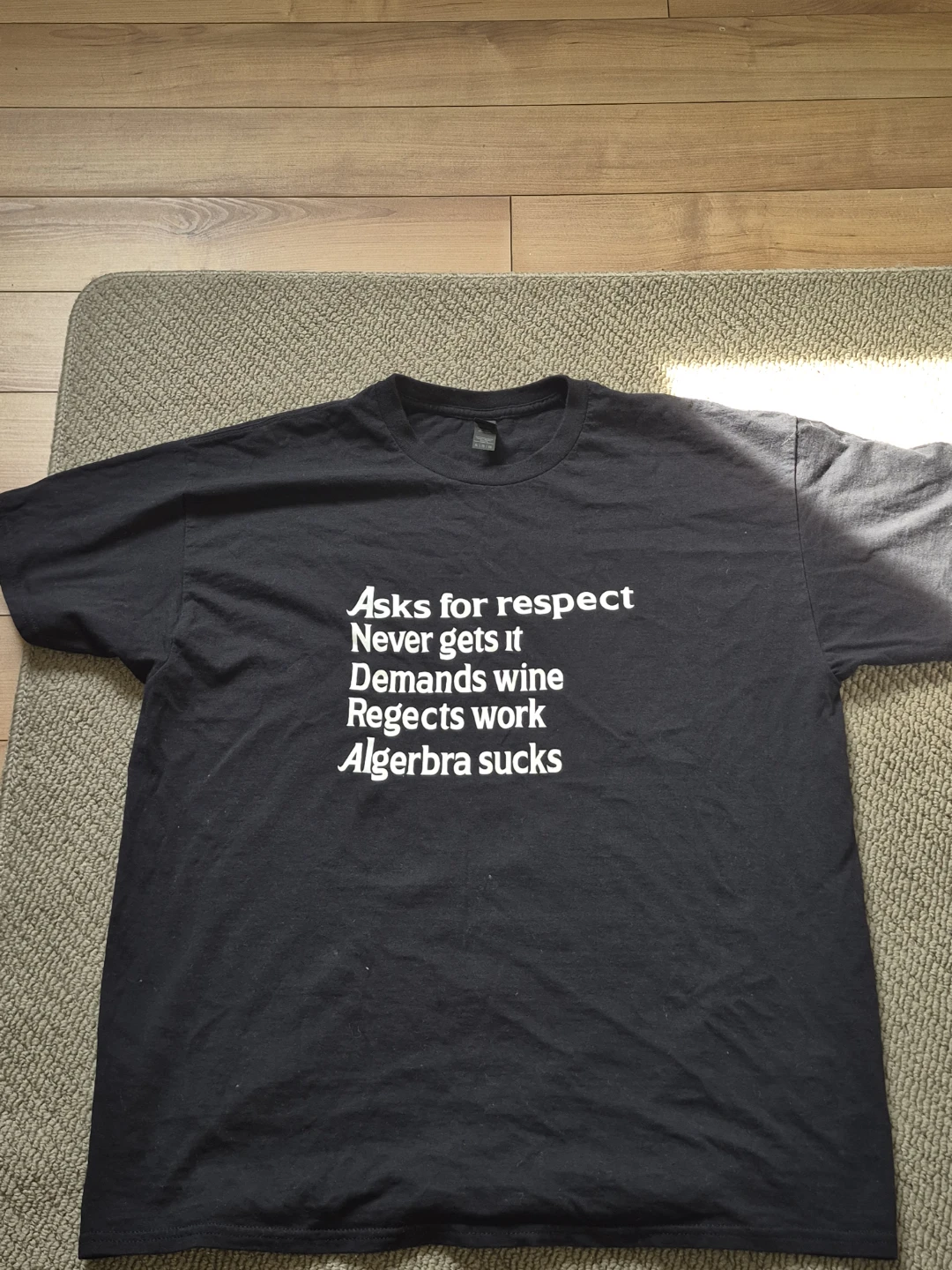 Black Graphic T-Shirt XL
