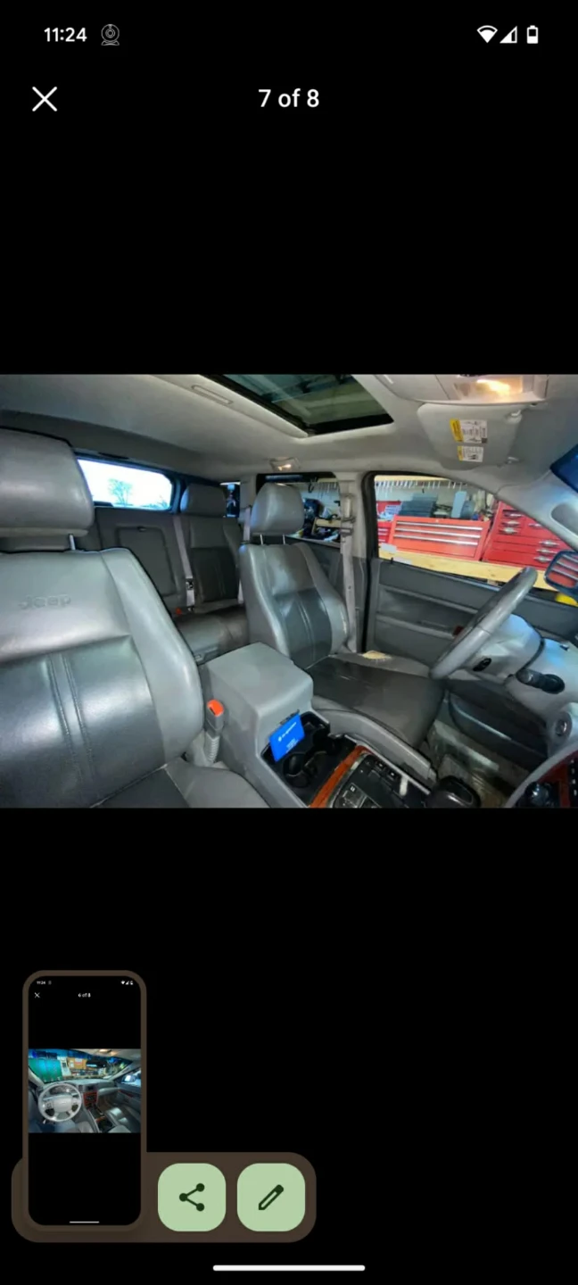 Jeep Grand Cherokee SUV - photo 4