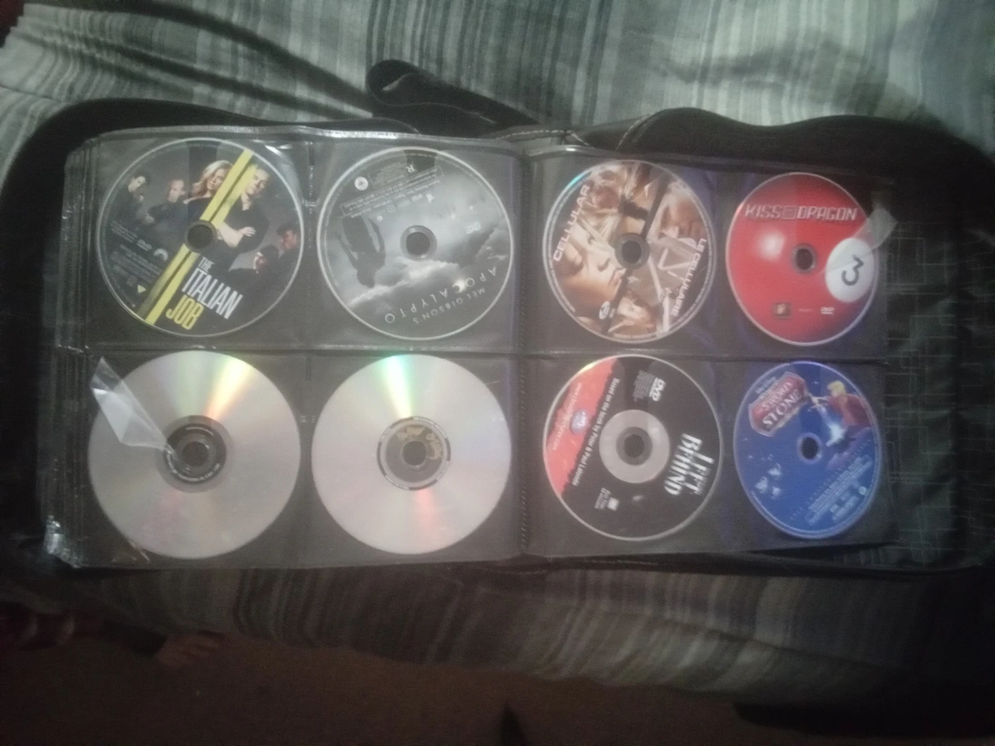 1 BINDER 250 Movies - photo 2