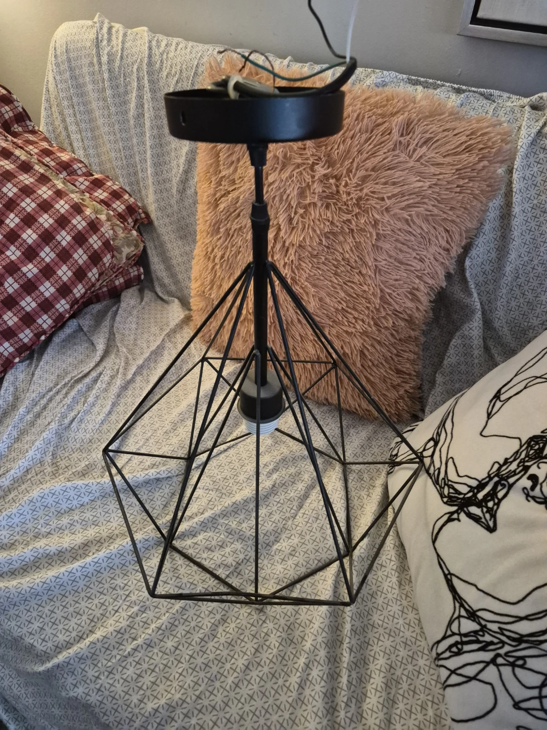 Geometric Black Wire Pendant Light - photo 3