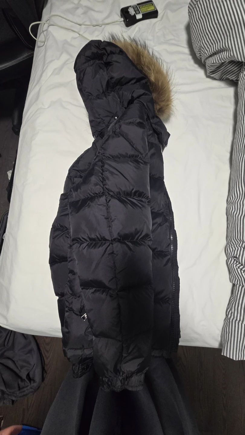 Moncler Puffer Down Jacket with Fur Hood - photo 4