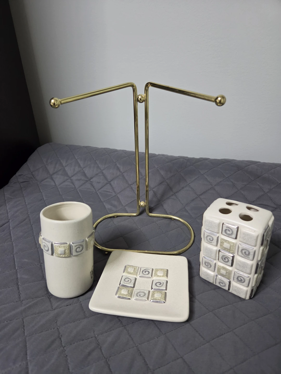 Bathroom Accessory Set with Gold Tone Stand