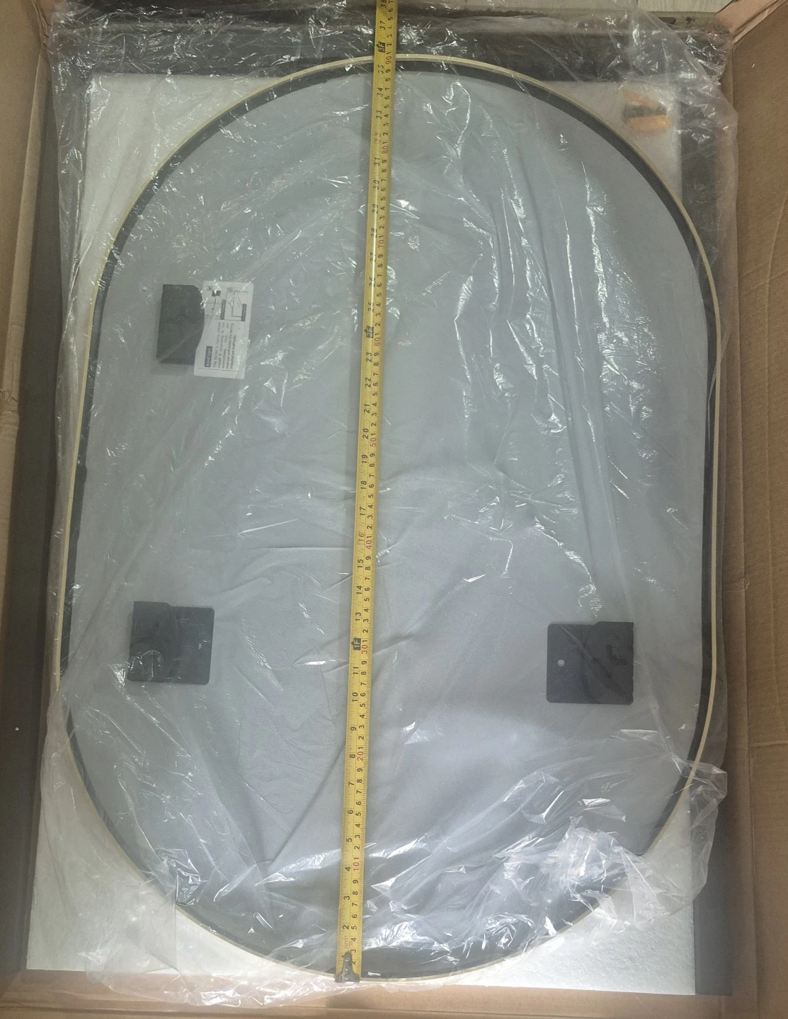 Oval Wall Mirror with Gold Frame