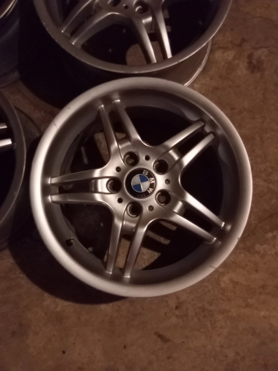 Set of 4 BMW Alloy Wheels - photo 3