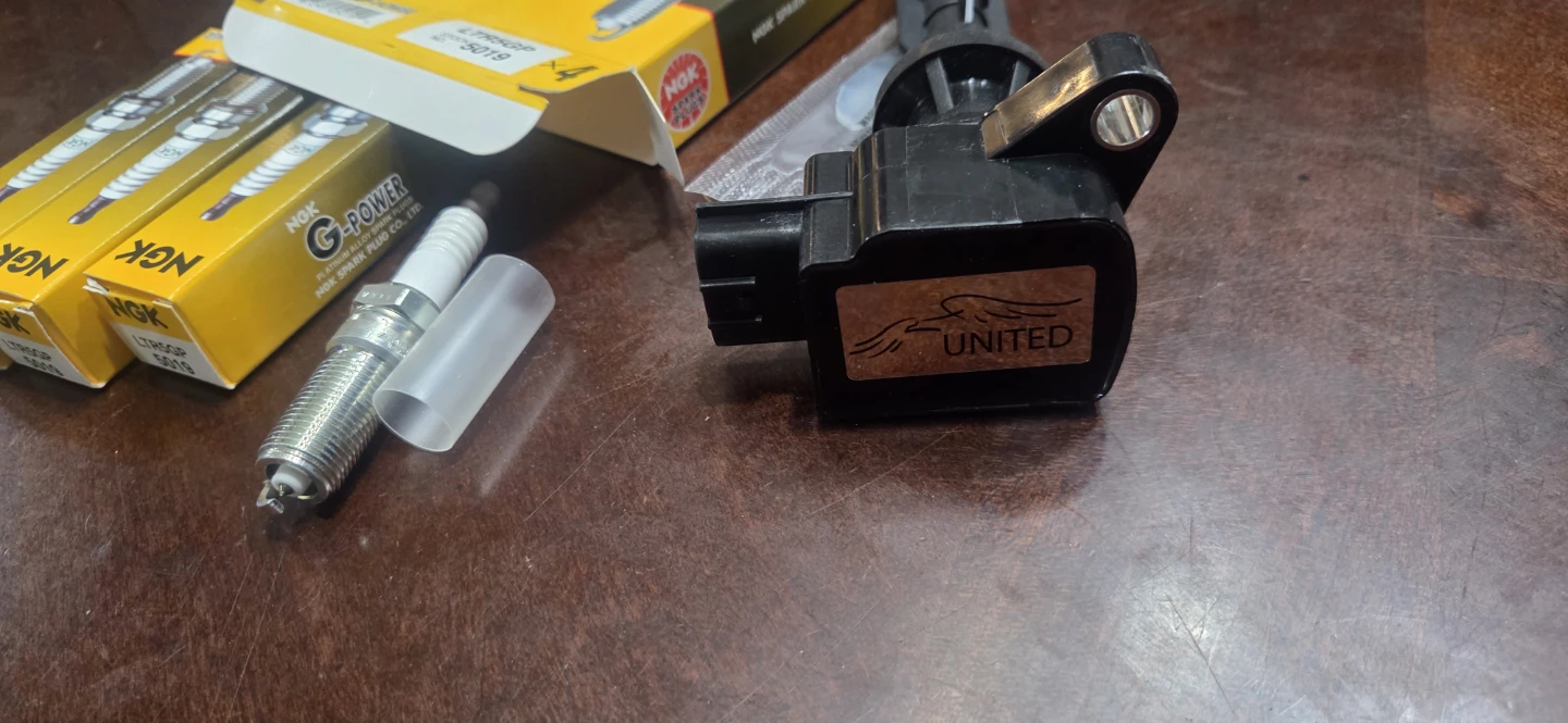 2006 mazda 3 ignition coils and spark plugs - photo 2