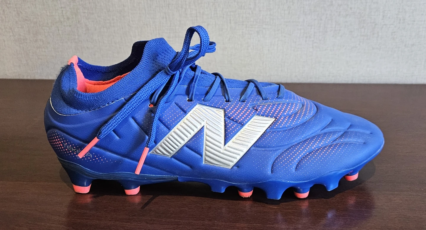 Kids  Soccer Cleats - Excellent Deal