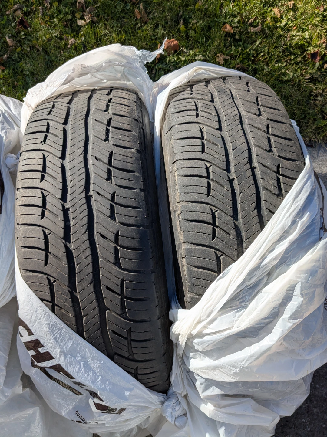 Set of 4 Tires - photo 2