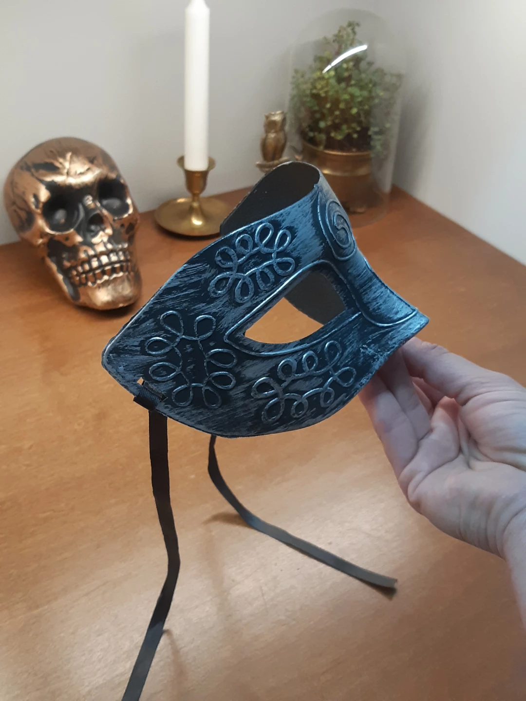 vintage-style silver Greek-Roma half-face masquerade mask. - photo 4