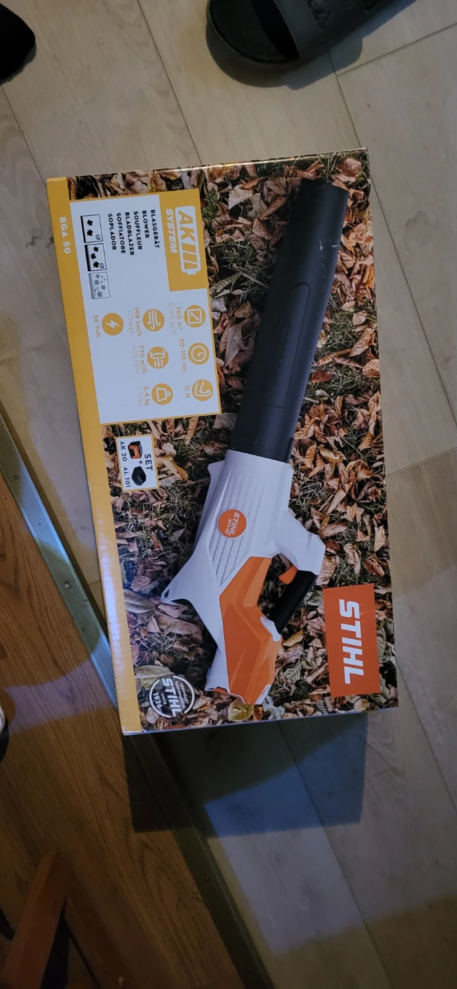 Stihl BGA 50 Battery Blower Set