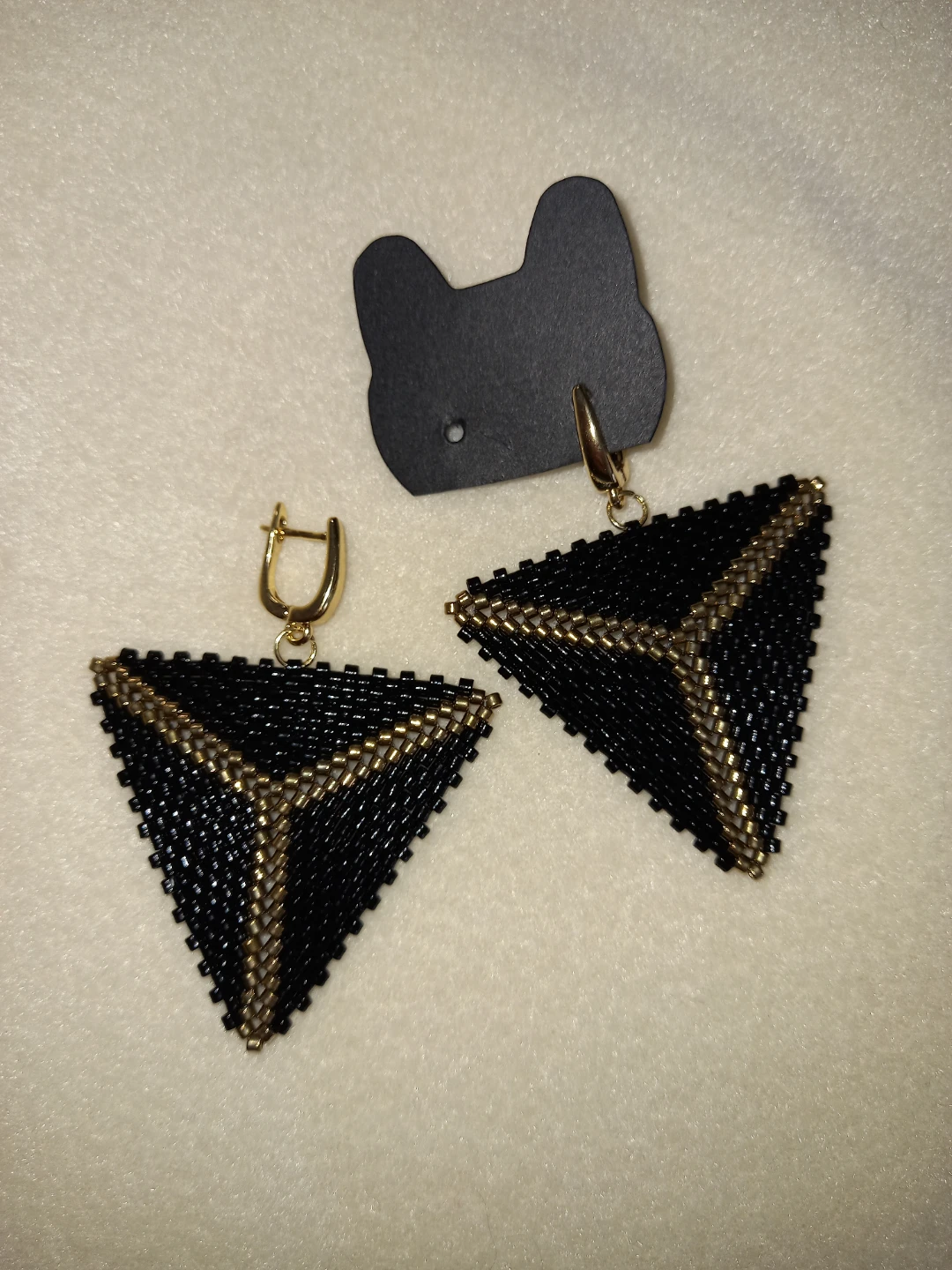 Beaded triangle earrings ✨️ 18K Gold Plated metal - photo 2