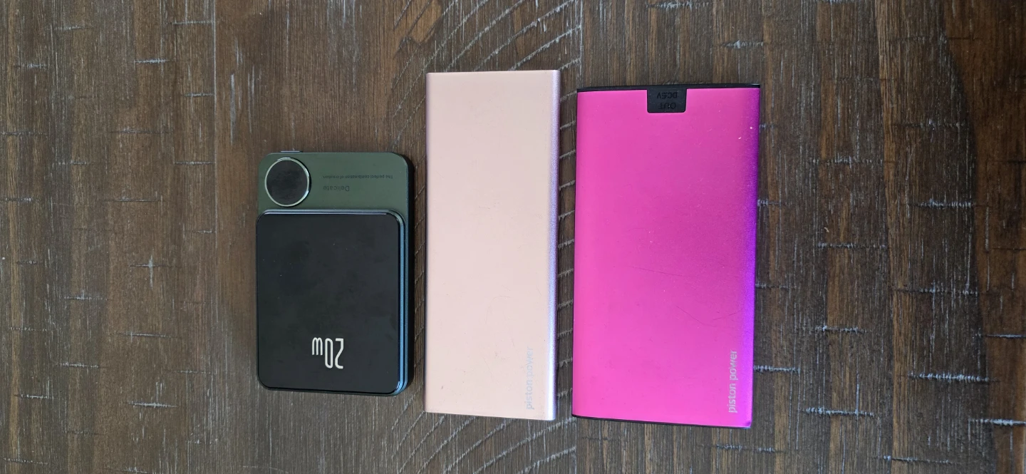 3 power banks bundle, all work (just dont need)