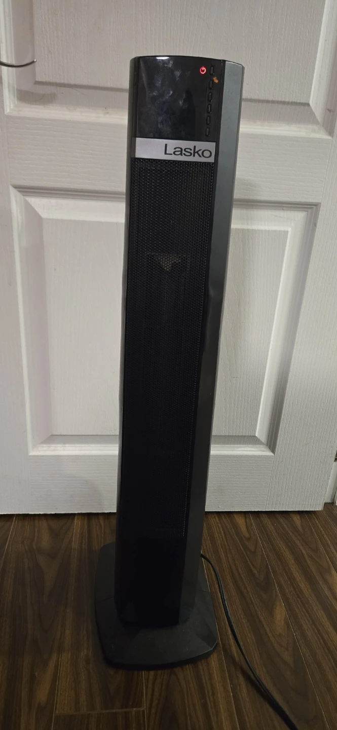 Lasko Black Tower Heater