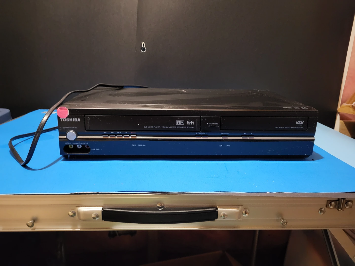 Toshiba DVD/VCR Combo Player - photo 2