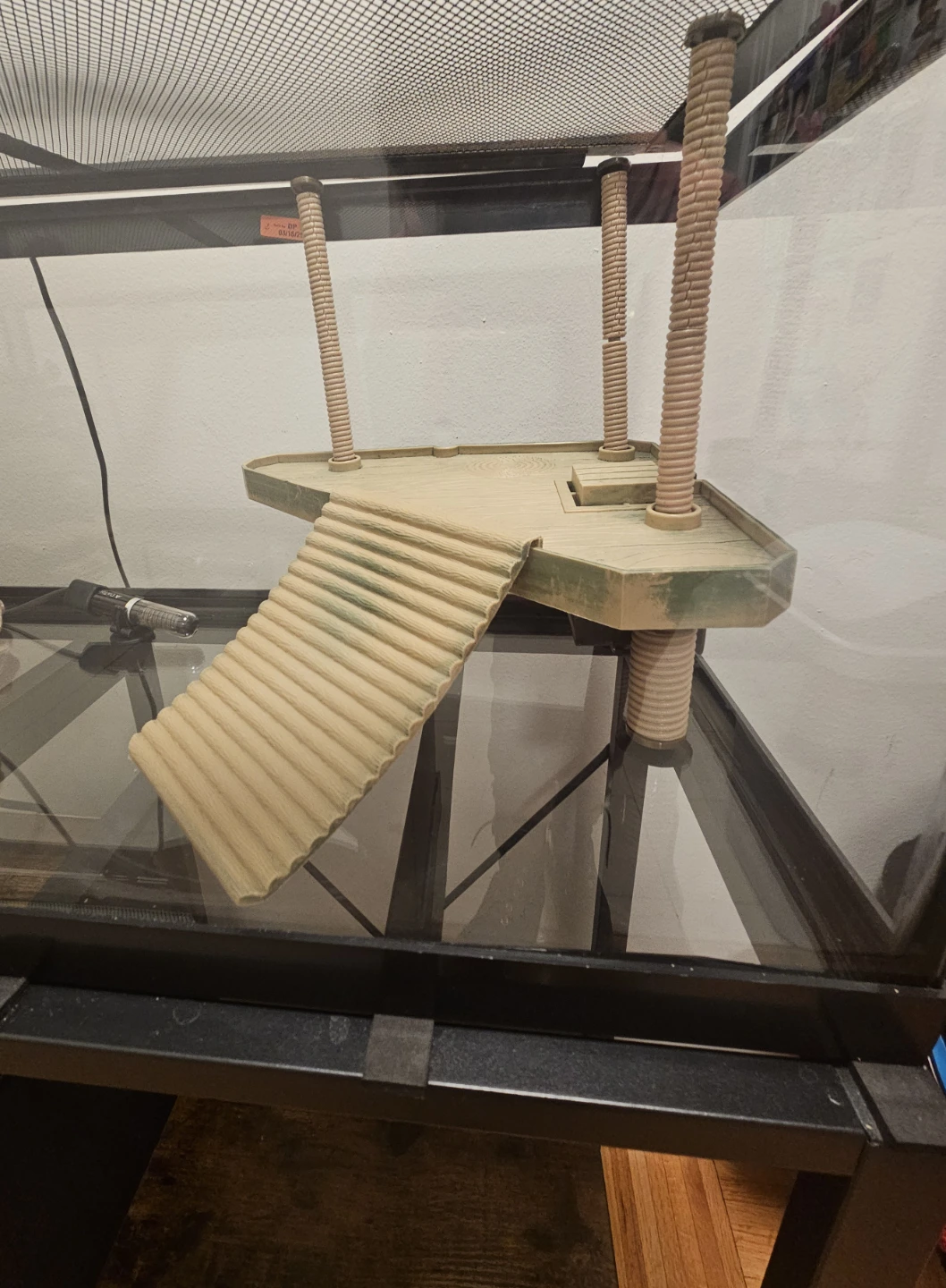 Reptile Tank with Metal Stand - photo 4