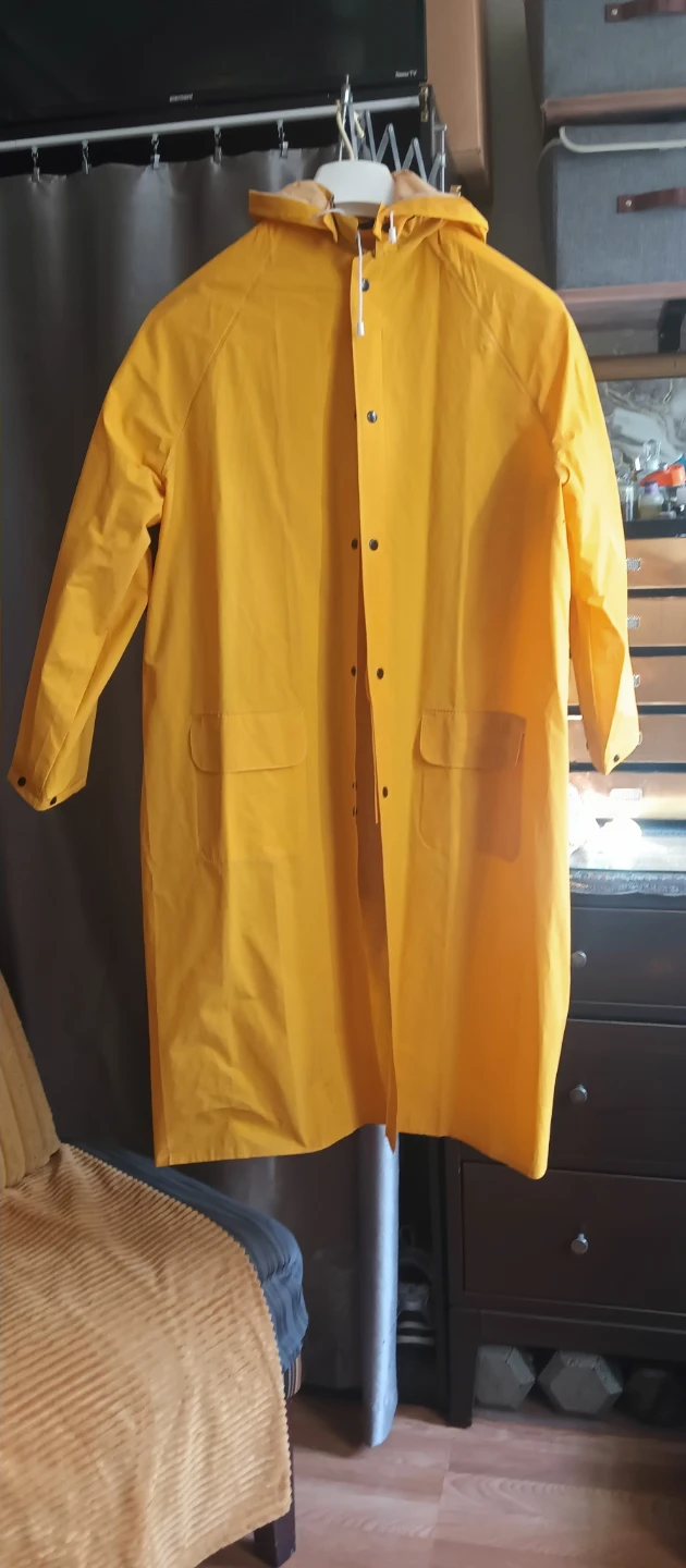 Yellow Raincoat can be used as  Adult Georgey Costume size M 🎈🎈🎈