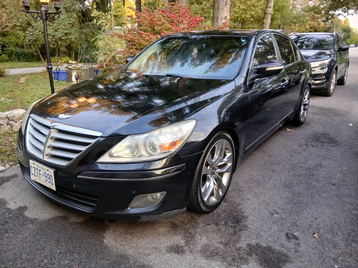 Hyundai Genesis Sedan