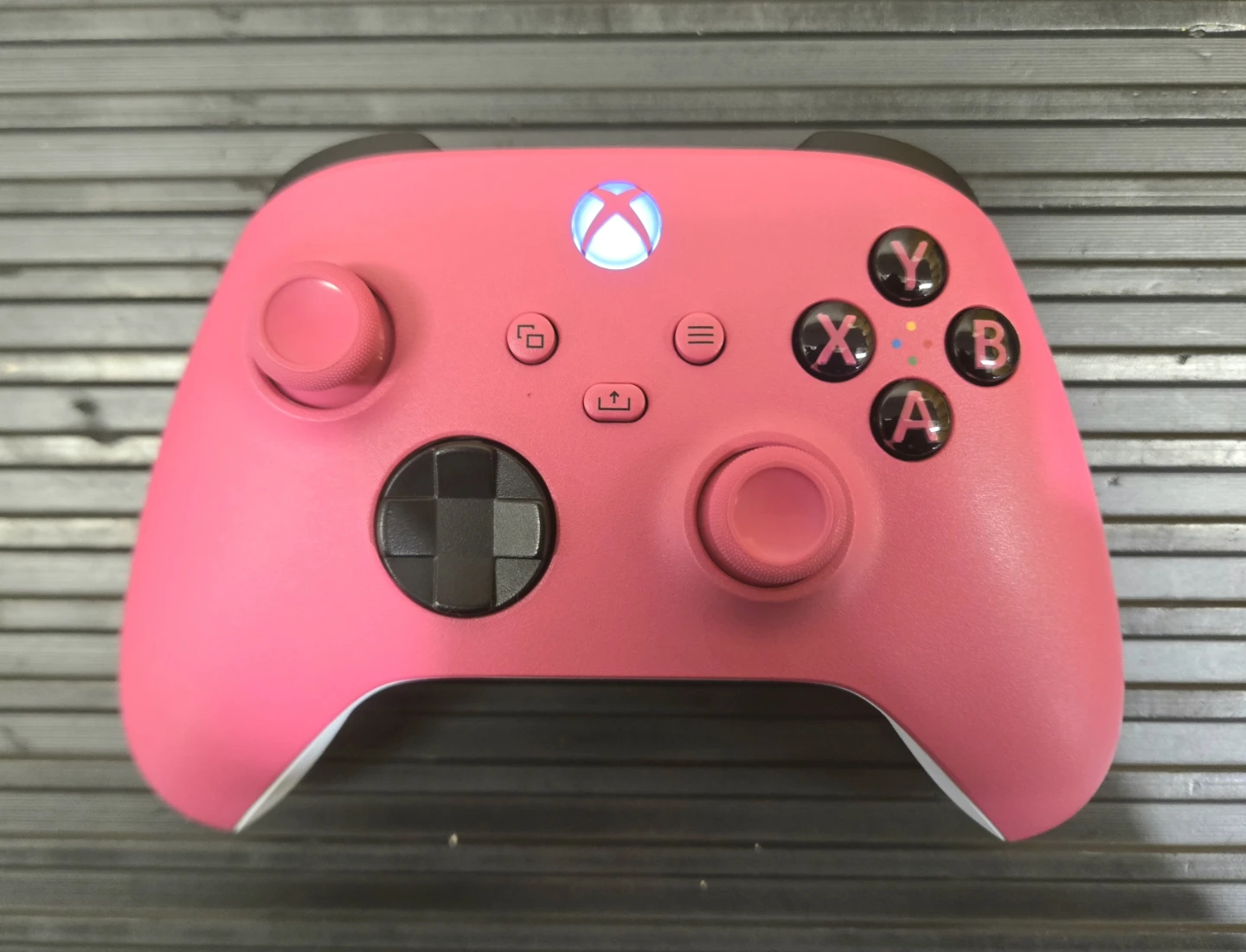 Pink Xbox Wireless Controller - photo 3