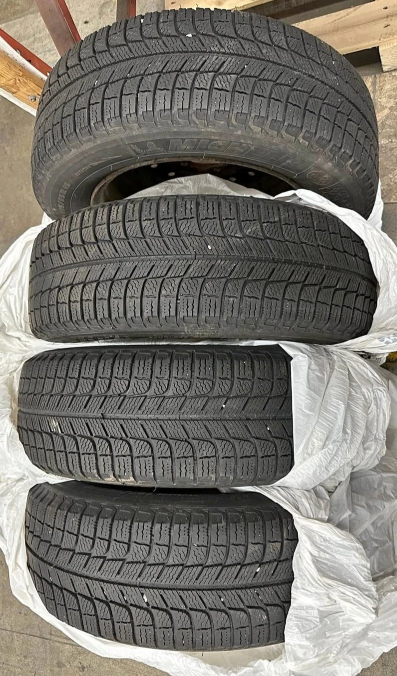 Michelin X-ice Honda Civic Winter Tires on Rims. 5 x 114.3