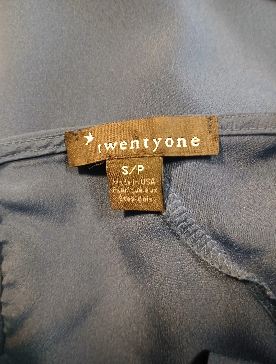 Two Womens Tops: Twentyone and Costa Blanca. Location on ad. - photo 3