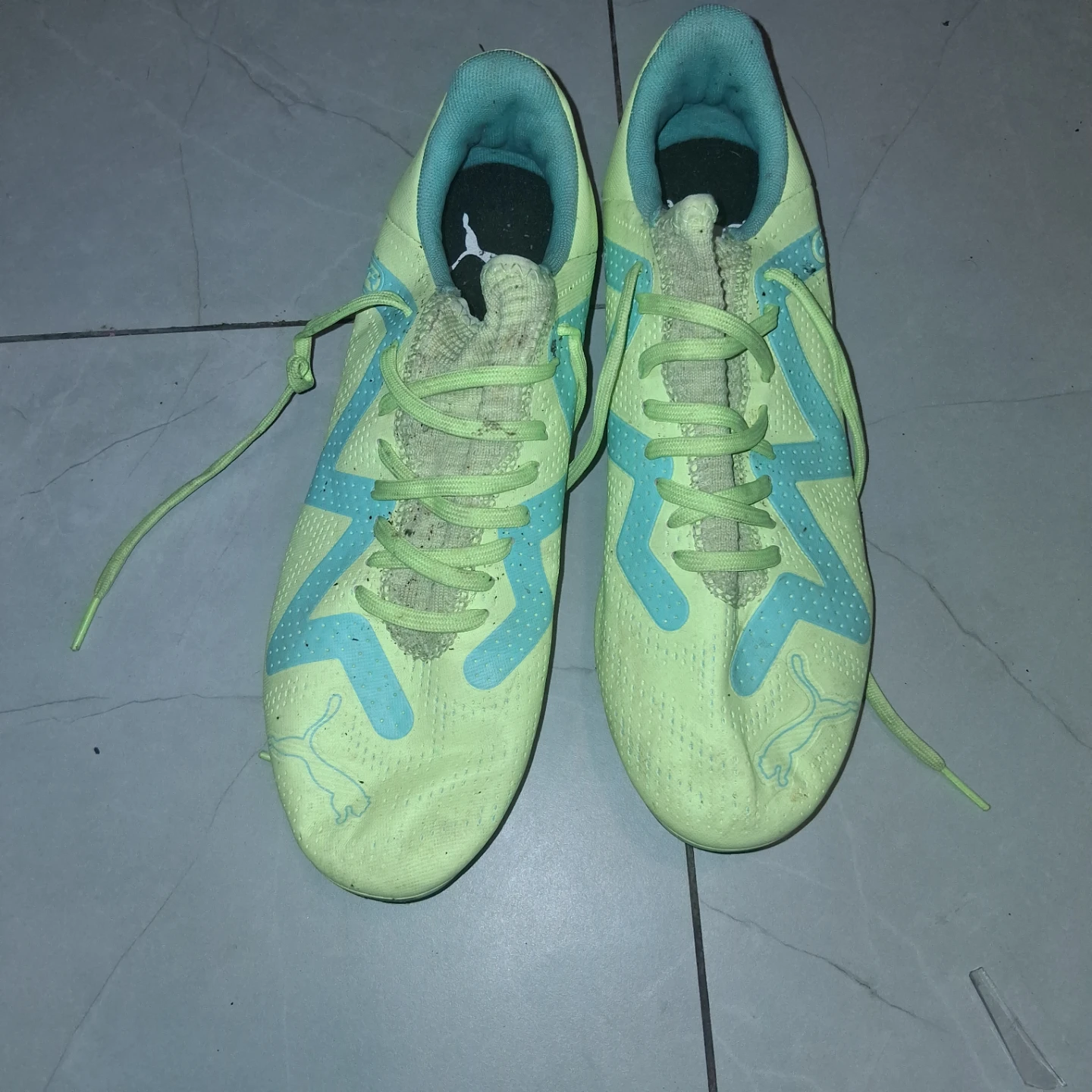 Puma Soccer Cleats Neon Green Size 8 - photo 3