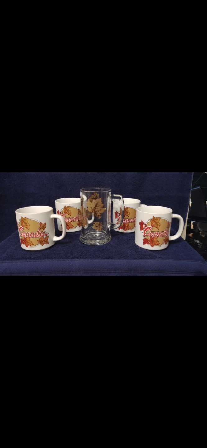 Canada Themed Mug Set