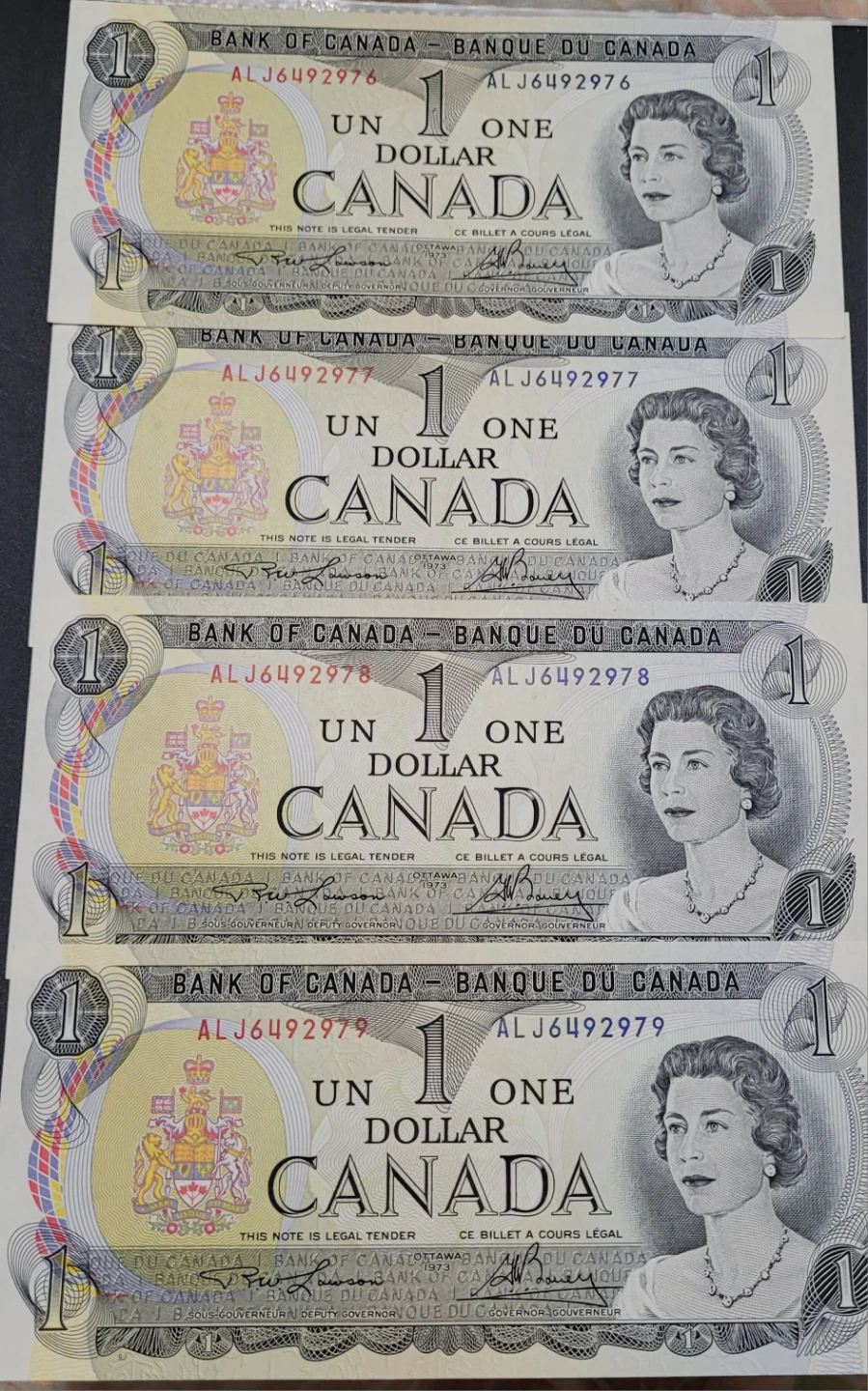Uncirculated Canadian Dollars Banknotes - photo 3