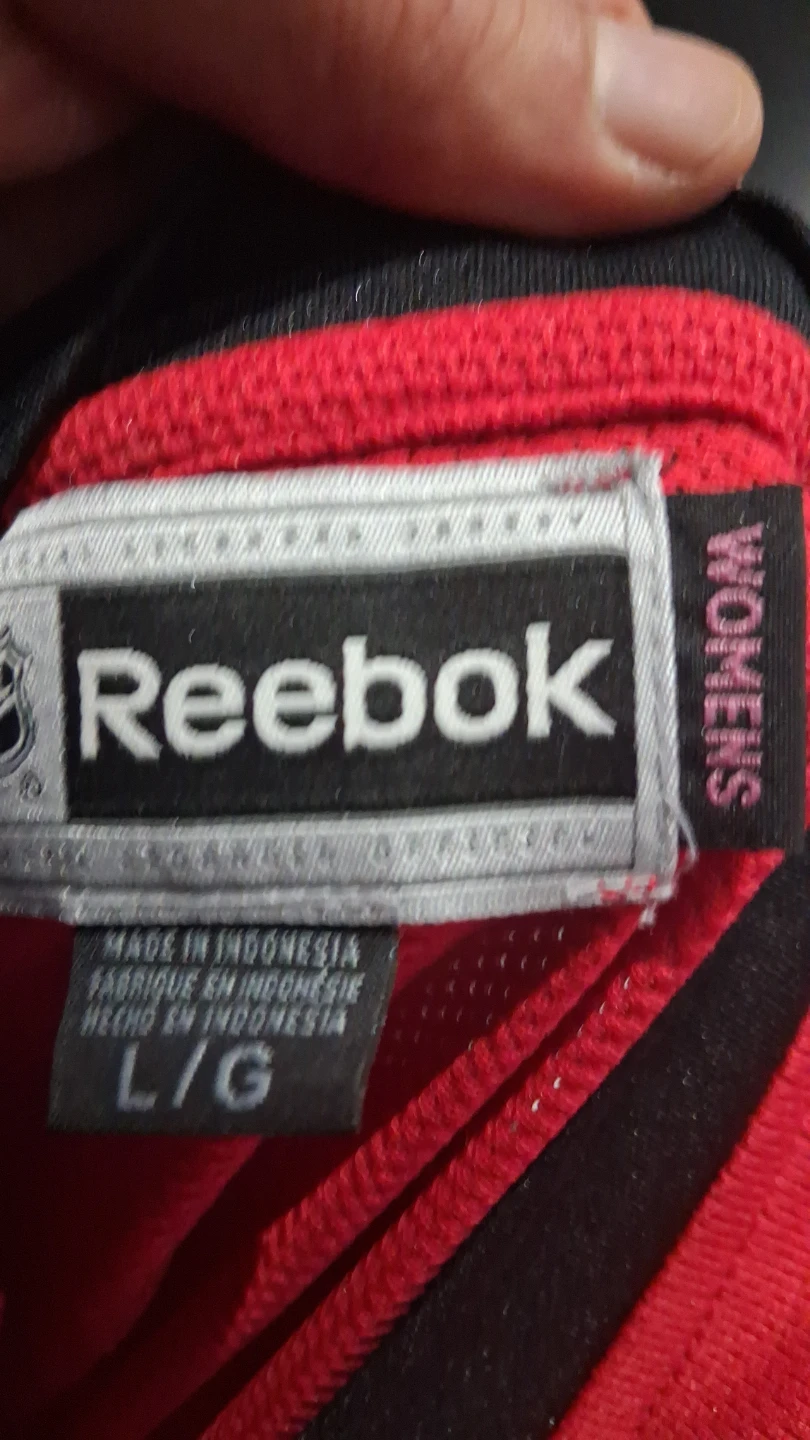 Reebok Calgary Flames NHL Women's Jersey size L - photo 2