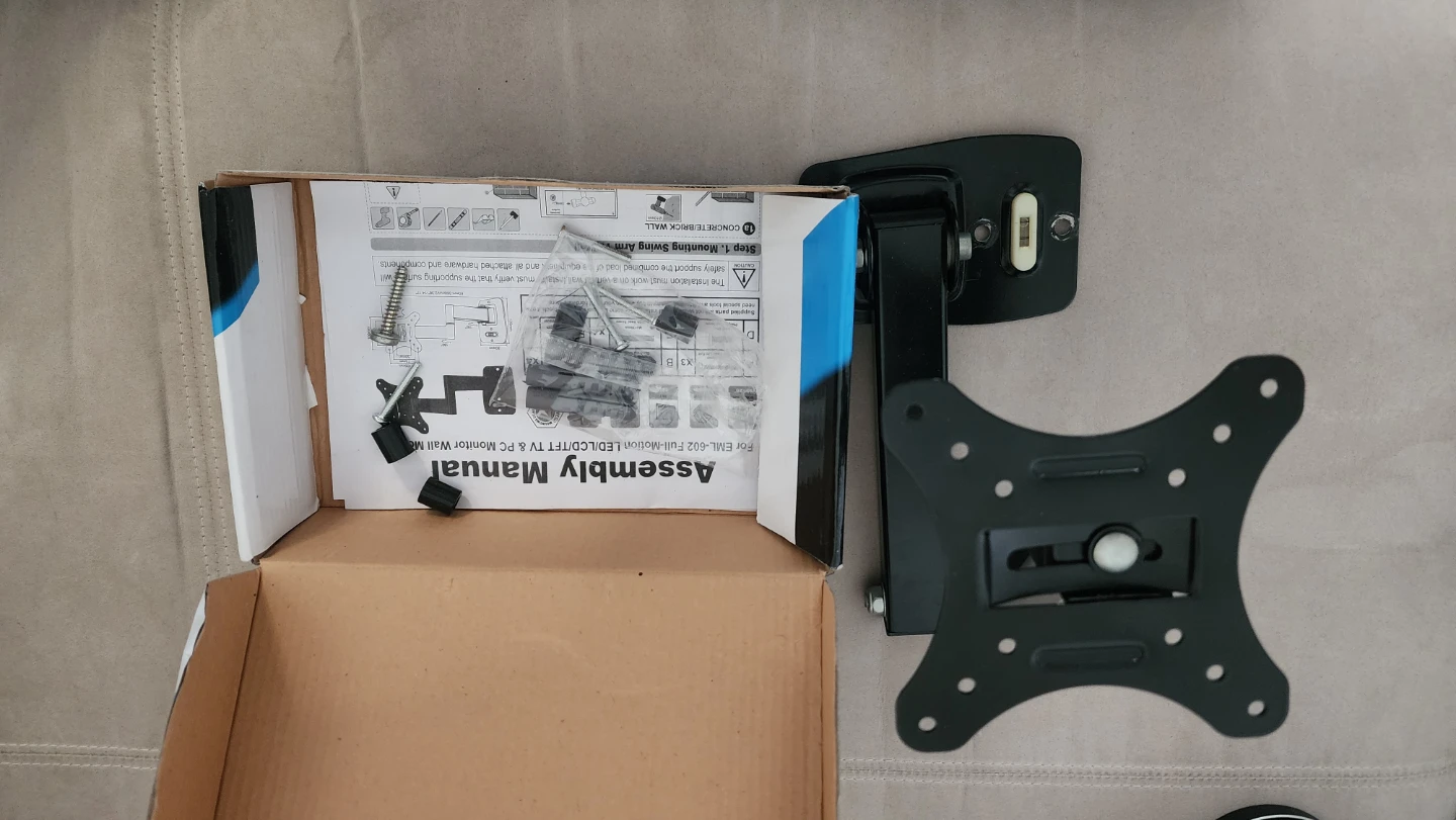 EML-602 Full-Motion TV Wall Mount - photo 2