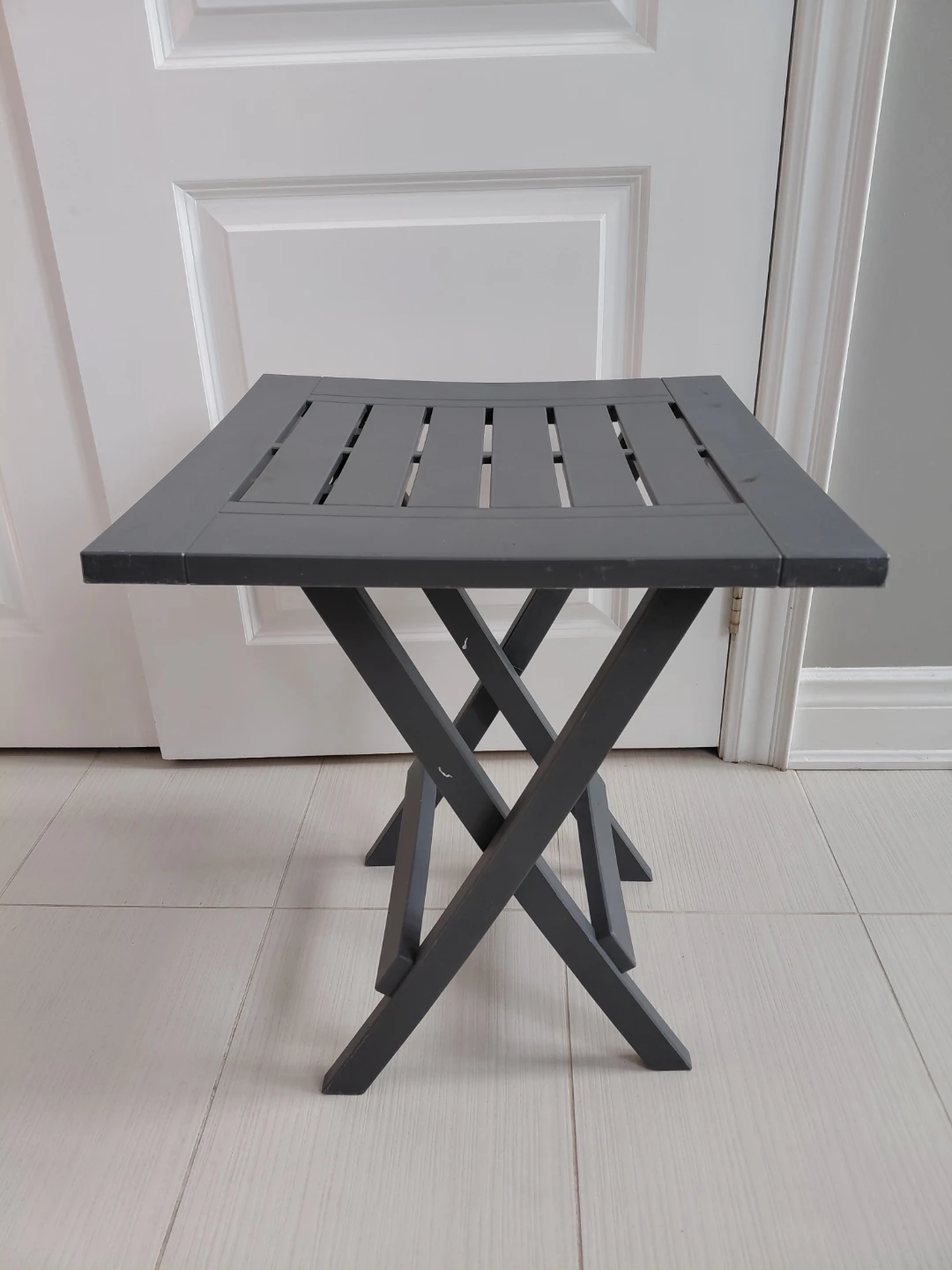 Folding Grey plastic Side Table