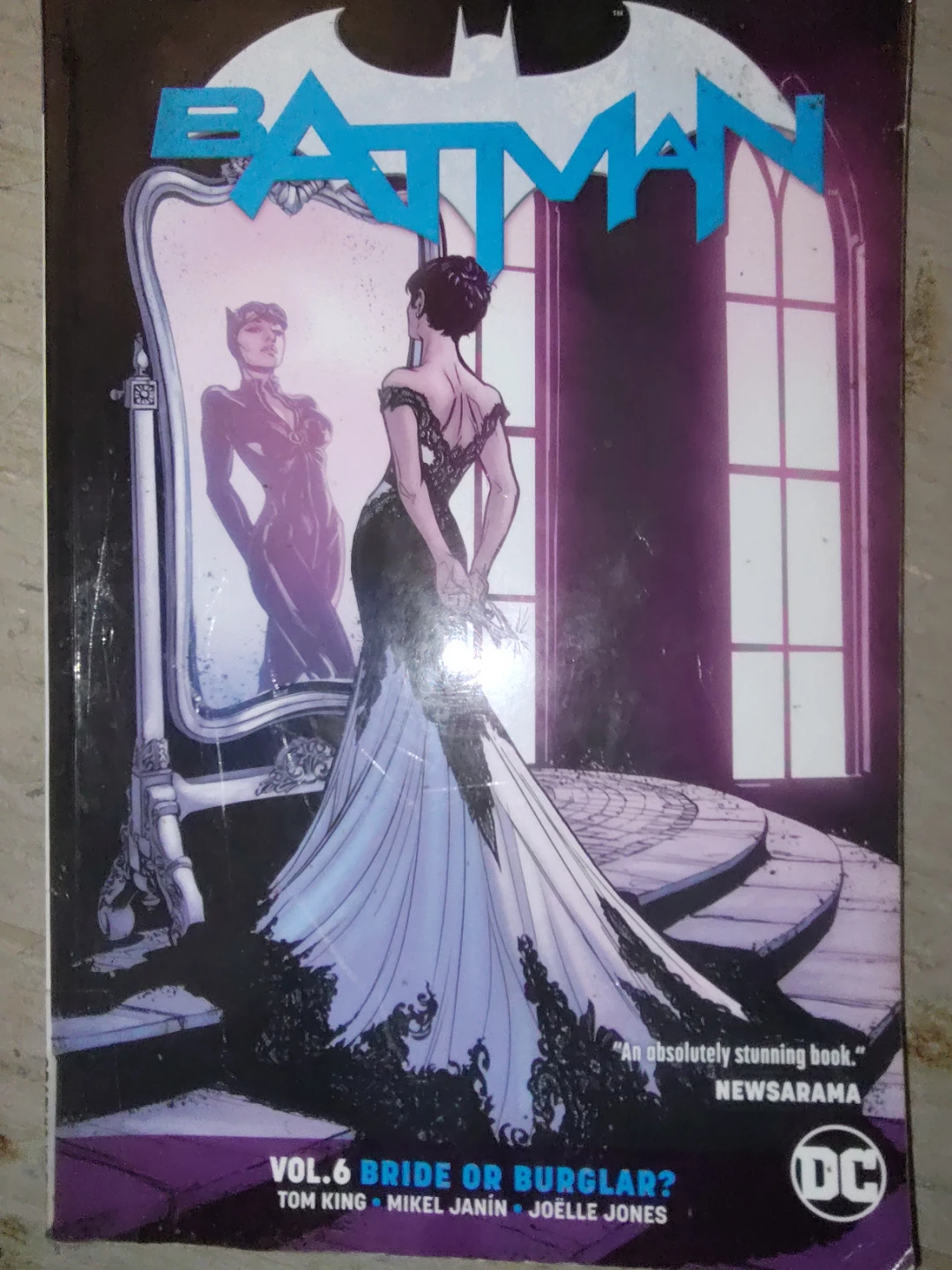 Batman Vol. 6: Bride or Burglar? Graphic Novel - photo 2