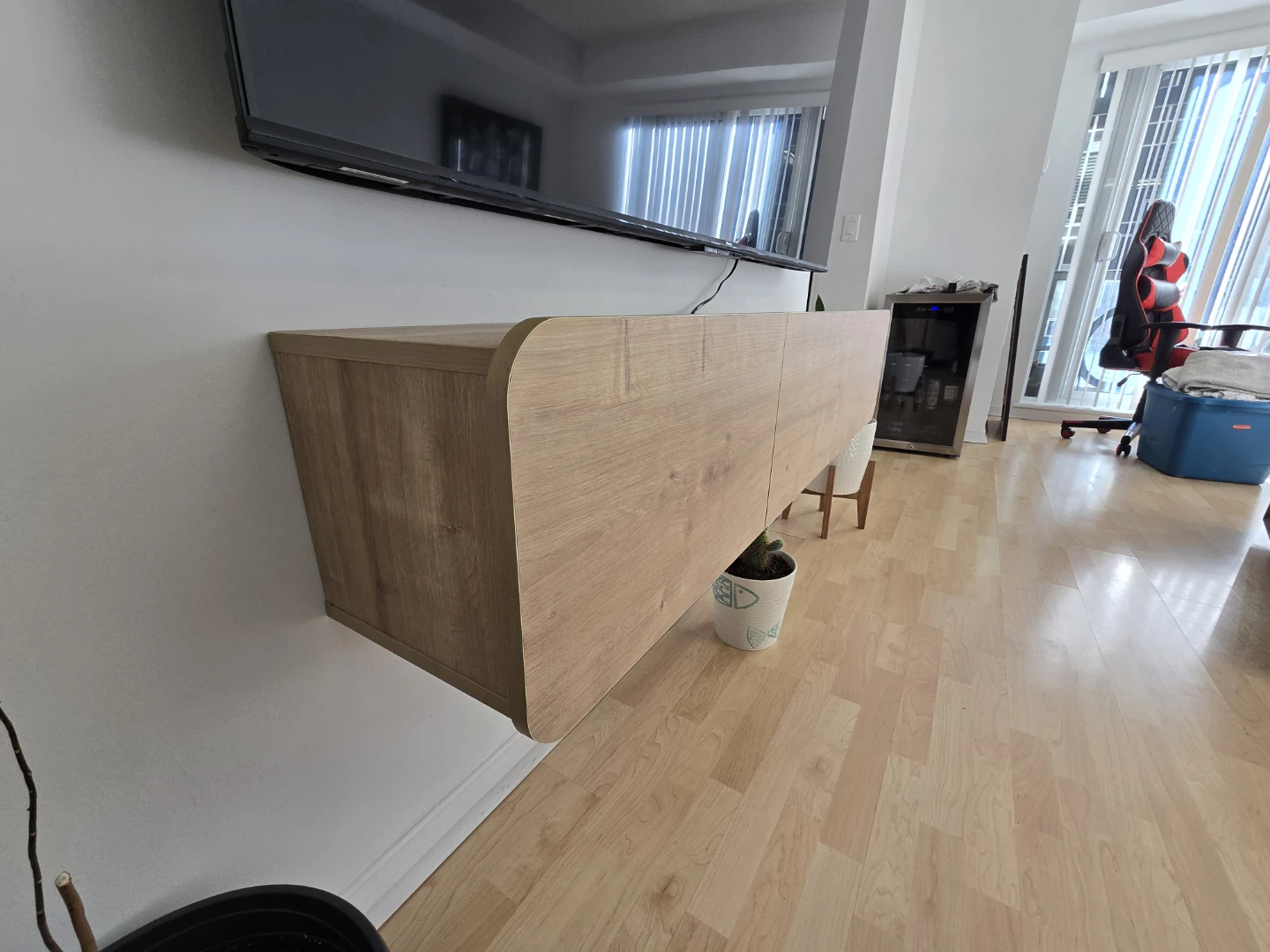 Wall-mounted Floating TV/Book stand - photo 2
