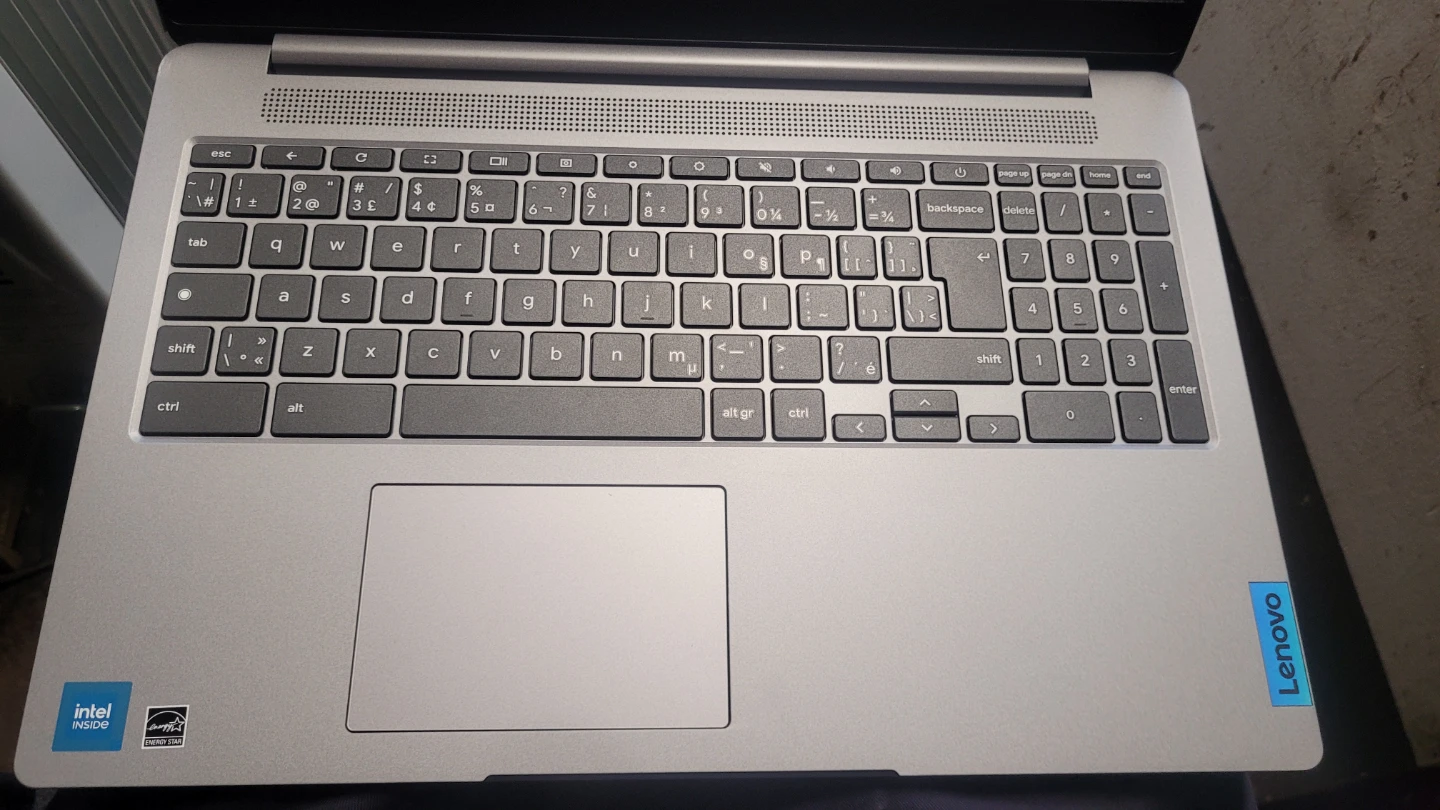 Lenovo Chromebook Laptop - photo 2