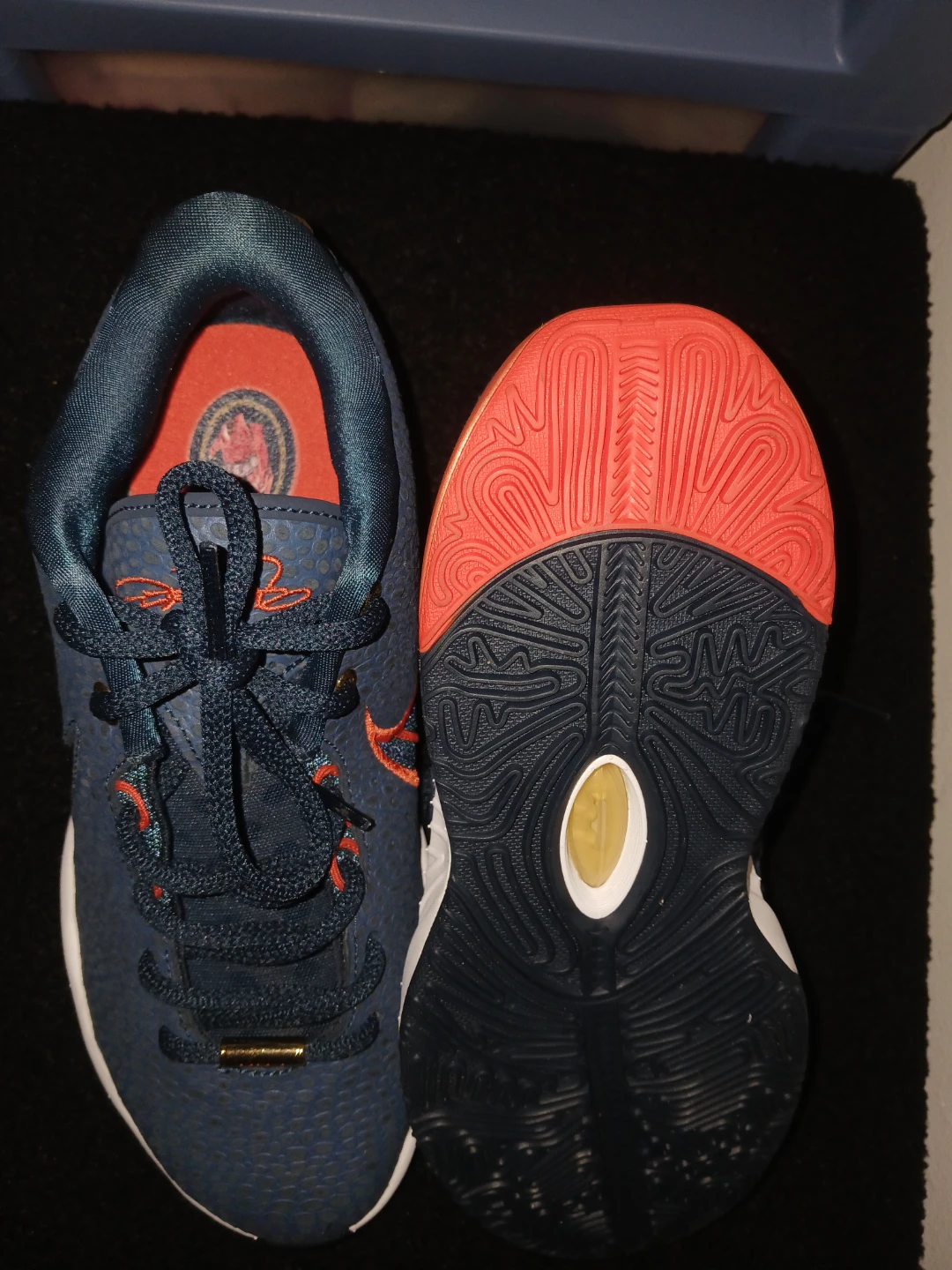 Nike LeBron Youth Basketball Shoes - photo 3